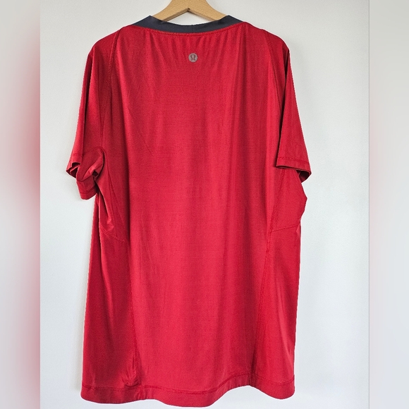 Lululemon Men's Red Crew Swift T-Shirt Classic Octagon Logo Sz XL - Picture 12 of 12
